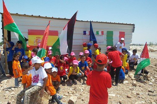 Israël démolit une école maternelle dans une communauté bédouine près de Jérusalem - enfants de jabal