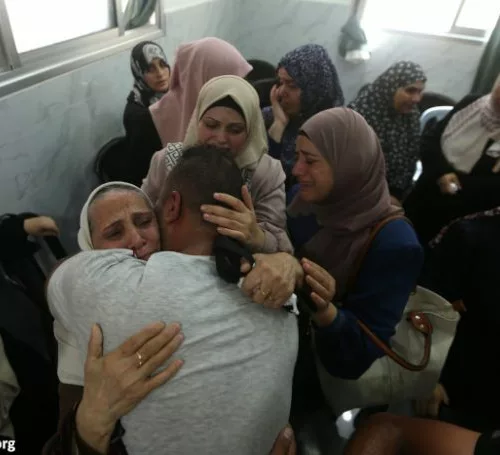 sedefendre Les Palestiniens ont un droit absolu à se défendre