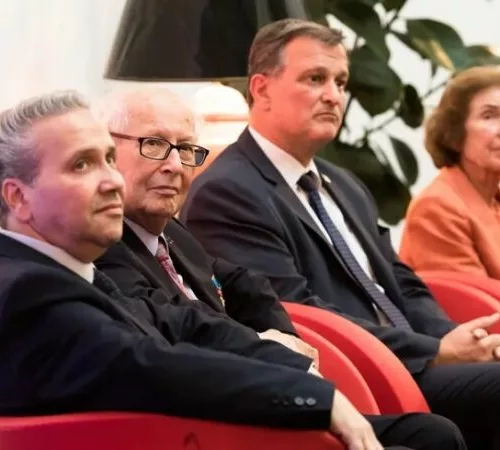 KA Beate et Serge Klarsfeld en pleine dérive.