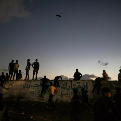 largage Jour 92 de l'opération "Déluge d'Al-Aqsa" : la communauté internationale désapprouve les déclarations israéliennes concernant le nettoyage ethnique de Gaza