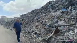 montagne dordures.jpeg Témoignage d'Abu Amir, le 6 mai 2025 – Gaza suffoque sous des montagnes d’ordures