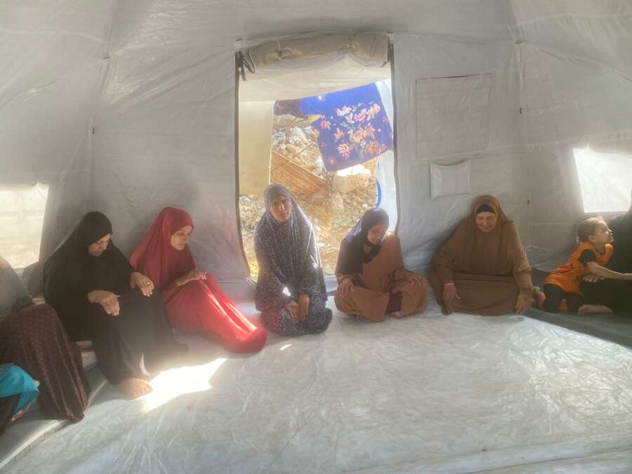 Témoignage d'Abu Amir, le 8 juin 2025 – Des femmes fatiguées, fragiles mais capables de se relever – Au cœur des souffrances quotidiennes vécues par les habitants déplacés 2 IMG 2739 Témoignage d'Abu Amir, le 8 juin 2025 – Des femmes fatiguées, fragiles mais capables de se relever – Au cœur des souffrances quotidiennes vécues par les habitants déplacés