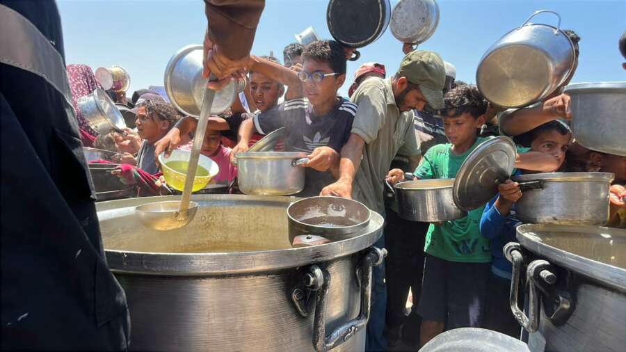 Témoignage d'Abu Amir, le 13 juillet 2025 – Une injustice persistante à Gaza fait face aux efforts humanitaires persistants des équipes UJFP 6 Abu Amir 13 7 25 Aide alimentaire 5 IMG 4085 Témoignage d'Abu Amir, le 13 juillet 2025 – Une injustice persistante à Gaza fait face aux efforts humanitaires persistants des équipes UJFP