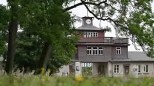 buchen Les keffiehs interdits à Buchenwald