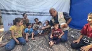 Abu Amir 7 10 25 aide alimentaire IMG 1425 Témoignage d'Abu Amir le 7 octobre 2025 - Conditions humanitaires difficiles des déplacés : Compte rendu des actions