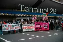 Roissy 4 Participation de l'UJFP à la grande manifestation à l'appel des travailleur.ses de Roissy contre les livraisons d'armes à Israël