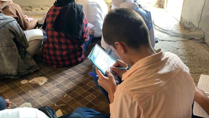 Témoignage d'Abu Amir, le 10 novembre 2025 - L’éducation protège l’identité de la société gazaouie 1 Abu Amir 10 11 25 education IMG 3436 Témoignage d'Abu Amir, le 10 novembre 2025 - L’éducation protège l’identité de la société gazaouie