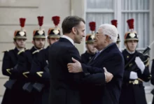 Témoignage d'Abu Amir, le 14 novembre 2025 - À Paris ce qui se dit pour la Palestine ne ressemble jamais à ce qui se fait ! 4 Macron et Abbas Témoignage d'Abu Amir, le 14 novembre 2025 - À Paris ce qui se dit pour la Palestine ne ressemble jamais à ce qui se fait !