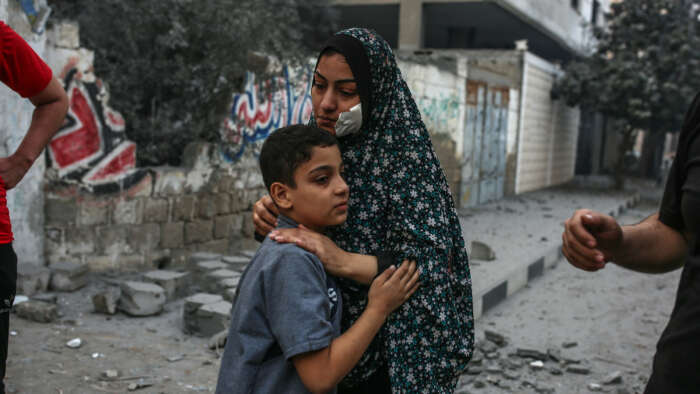 gaza mere et enfant Témoignage d’Abu Amir, le 29 octobre 2025 - Quand les enfants se cachent dans les bras de leurs mères et que la mort s’éveille