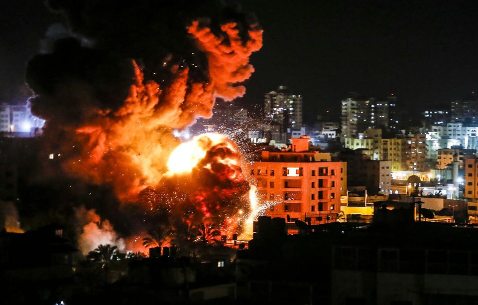 Une frappe israélienne sur Gaza, lundi