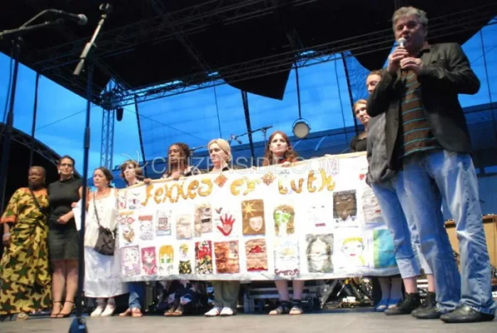 femmes en lutte jpg APPEL DES FEMMES en LUTH