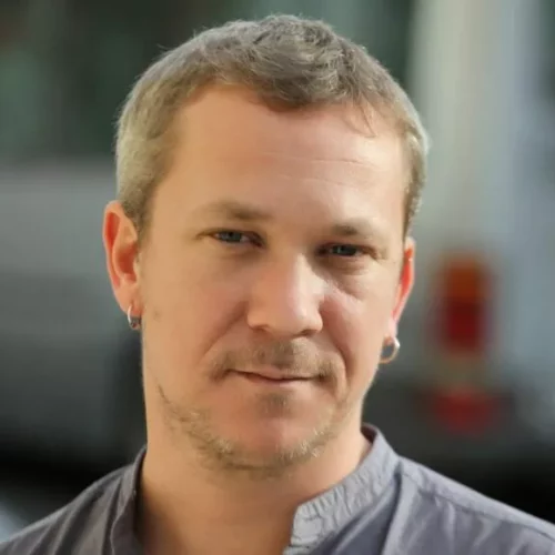 julien salinge jpg Racisme d’État : la preuve par Jean-Michel Blanquer