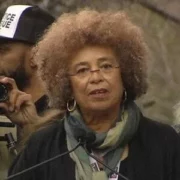 angela davis3 jpg Angela Davis appelle à la résistance collective