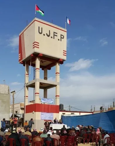 khuza jpg Château d’eau de Khuza’a, dernière nouvelle, 20 juillet 2019 : Les panneaux solaires vont être déployés !
