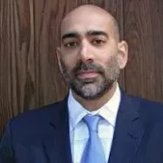 ali abunimah jpg Les Émirats arabes unis (EAU) vont-ils soutenir le projet israélien de destruction de l’UNRWA ?