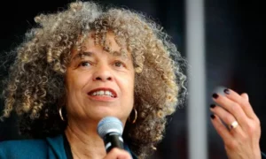 angela davis jpg Une déclaration d'Angela Davis