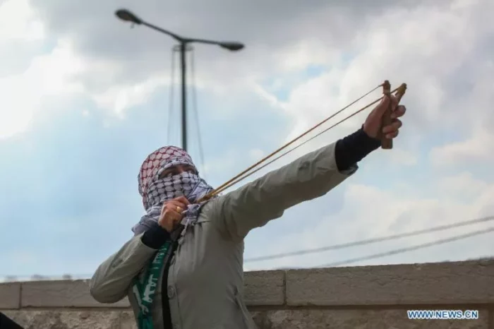 mondoweisspal jpg En Israël/Palestine nous assistons à la fin d’un régime colonial