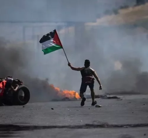 bar1 750x467 1 jpg « TOUT CE DONT NOUS AVONS BESOIN EST D’UN PEU PLUS DE COURAGE DE LA PART DU MONDE »