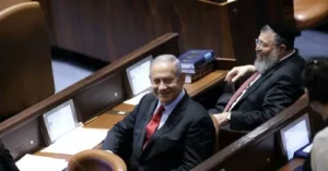 differentNeta jpg Une histoire différente de Netanyahu