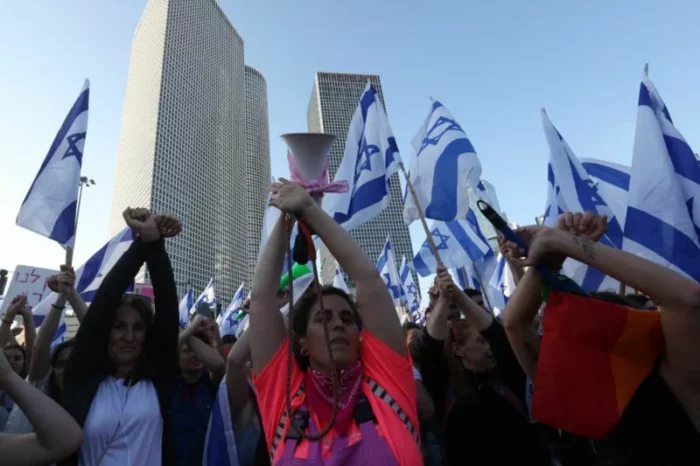 manif tel aviv2 jpg Panique dans la colonie. Les manifestations de Tel-Aviv vues par un Palestinien