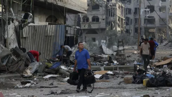 gazabombardee jpg La source de la violence est le colonialisme