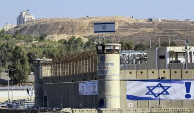 GL Gideon Levy : "Quand Israël maltraite les otages qu'il détient"