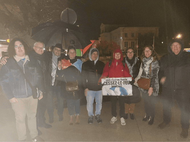 chateau Thierry À Chateau-Thierry (02), un texte de l'UJFP a été lu à la manifestation