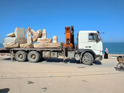 les camions pour la construction du port 2 jpg Témoignage de Gaza : Abu Amir, le 14 mars par téléphone et par Whatsapp