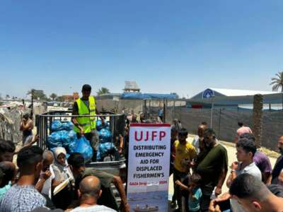 Colis de legumes pour les pecheurs 2 juin 2024 4 Témoignage de Madleen, pêcheure, le 2 juin 2024