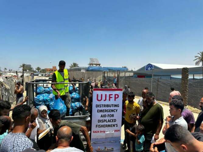 Colis de legumes pour les pecheurs 2 juin 2024 4 Témoignage de Madleen, pêcheure, le 2 juin 2024