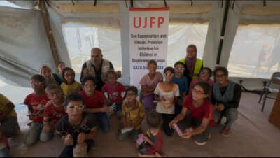 enfants lunettes 700x396 1 Rapport d'activité du 13 au 18 juillet de l'équipe UJFP à Gaza