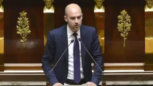 L’UJFP condamne les propos négationnistes et antisémites du ministre des Affaires étrangères. Jean-Noël Barrot doit démissionner 24 Aff etr. 16h30 L’UJFP condamne les propos négationnistes et antisémites du ministre des Affaires étrangères. Jean-Noël Barrot doit démissionner