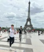 Mohammed Troca seul 002 L’inquiétante étrangeté de ne plus être