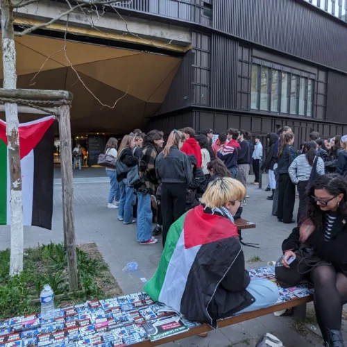 manif sciences po IEP Strasbourg : un partenariat contre l’éthique, validé par procuration