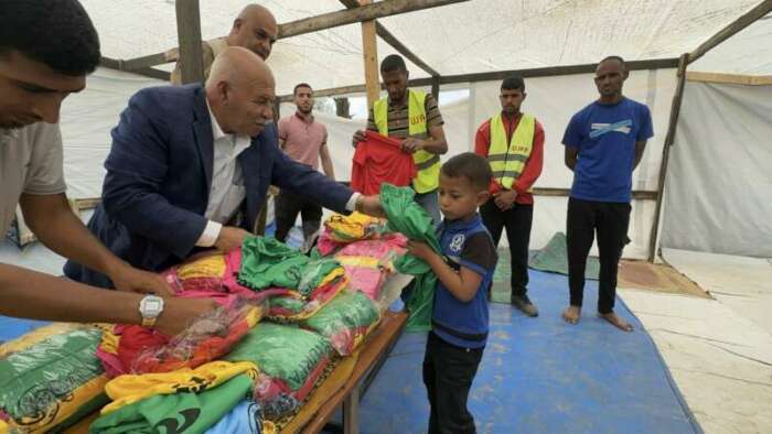 Abu Amir 4 mai 2025 Distribution de vetements Témoignage d'Abu Amir, le 5 mai 2025 – Quand l’espoir devient une tente… et que l’enfance attend une chemise