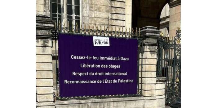 1600960192 NON aux pressions du CRIF