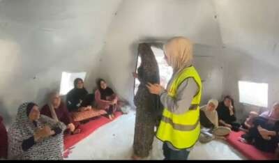 Abu Amir 20 7 25 atelier psy femmes 1 IMG 4379 Témoignage d'Abu Amir, le 20 juillet 2025 – Trouver une langue alternative dans les couleurs de Gaza