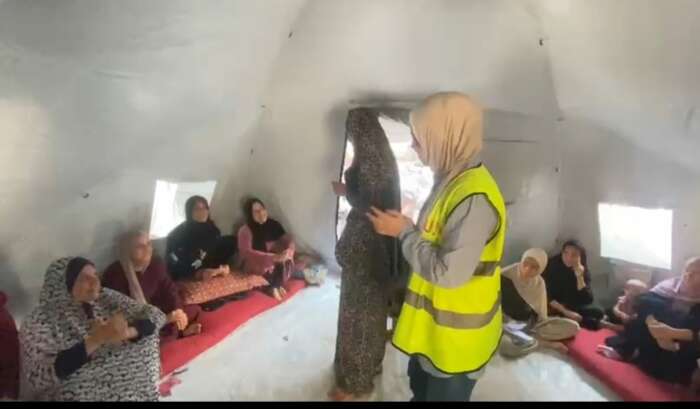 Abu Amir 20 7 25 atelier psy femmes 1 IMG 4379 Témoignage d'Abu Amir, le 20 juillet 2025 – Trouver une langue alternative dans les couleurs de Gaza