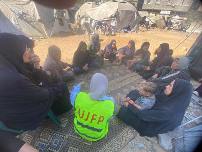 Abu Amir 19 9 25 Ateliers psychologiques IMG 0603 Témoignage d’Abu Amir, le 20 septembre 2025 - Parmi les décombres de la peur naît le courage : atelier pour les femmes de Gaza sur la gestion des peurs en temps de crise