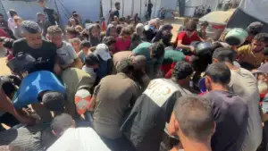 Témoignage d'Abu Amir, le 26 octobre 2025 - Rapport humanitaire sur la dégradation continue des conditions de vie dans la bande de Gaza et le rôle des équipes de l’UJFP dans l’aide quotidienne 24 Abu Amir 26 10 25 aide alimentaire repas IMG 2676 700x394 1 Témoignage d'Abu Amir, le 26 octobre 2025 - Rapport humanitaire sur la dégradation continue des conditions de vie dans la bande de Gaza et le rôle des équipes de l’UJFP dans l’aide quotidienne