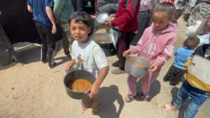 Abu Amir 10 5 26 distribution alimentaire Témoignage d'Abu Amir, le 10 mai 2026 - À Gaza la vie se transforme en une longue file d’attente pour survivre
