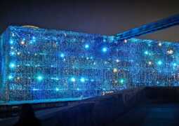 Soutien à la programmation du Mucem - Soutien au peuple palestinien de Gaza- Contre la censure culturelle 2 Mucem la nuit- lumière bleue